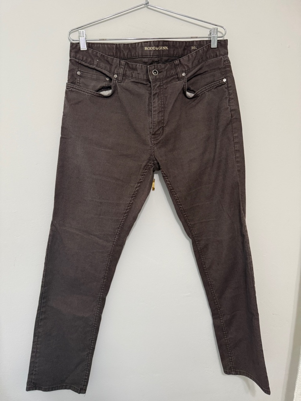 Rodd & Gunn Men's Slim Jeans in Dark Brown